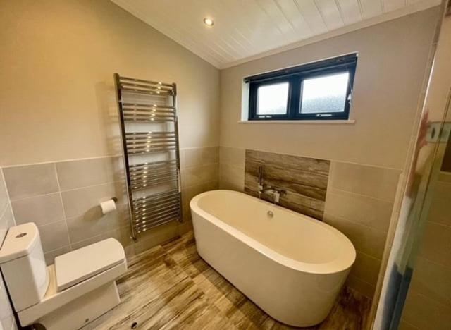 *Luxury Holiday Home With Hot Tub Close To Beach* Penally Bagian luar foto