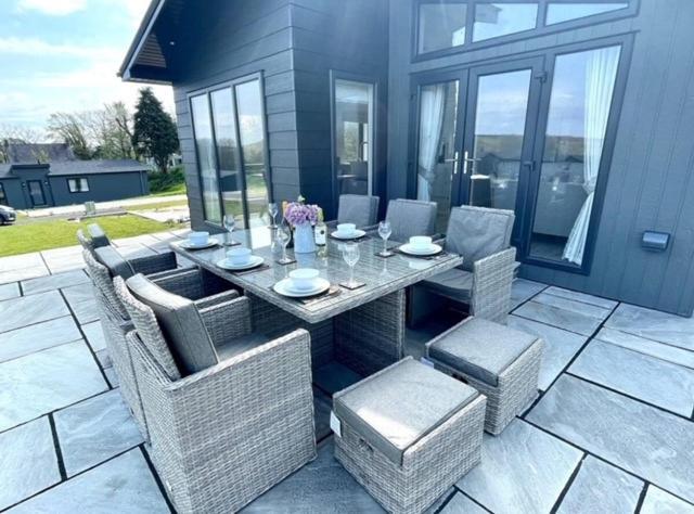 *Luxury Holiday Home With Hot Tub Close To Beach* Penally Bagian luar foto