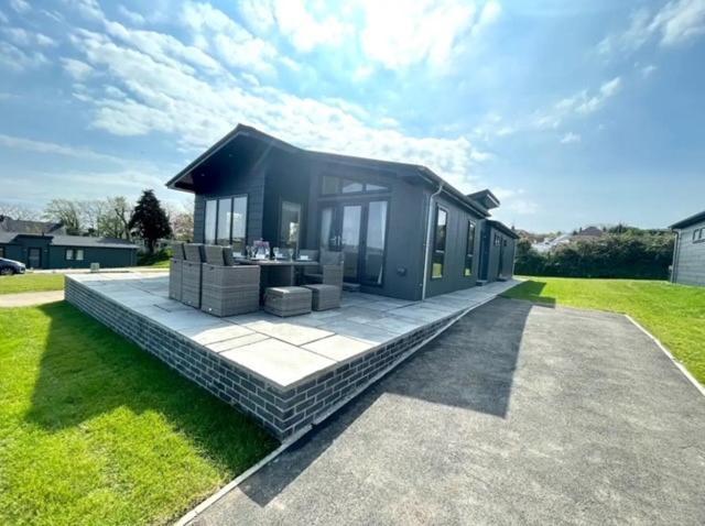 *Luxury Holiday Home With Hot Tub Close To Beach* Penally Bagian luar foto